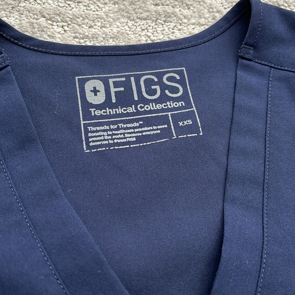 Figs Scrub Tops - Navy - Picture 4 of 5